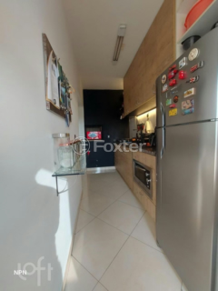 Image 2 - 1009331
