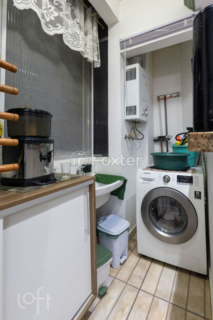 Image 4 - 1009341