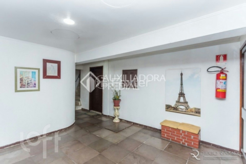 Image 8 - 1009390