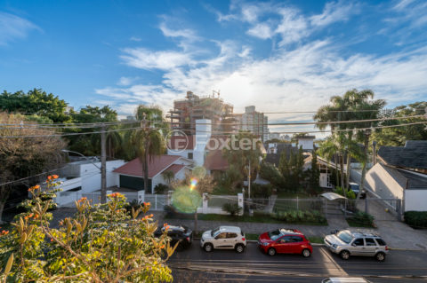 Image 32 - 1009412