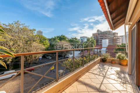 Image 30 - 1009412