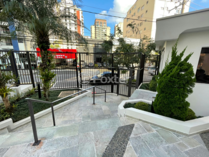 Image 37 - 1009413