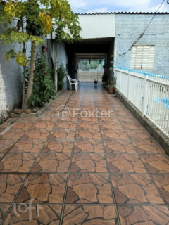 Image 13 - 1009525