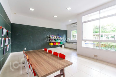 Image 35 - 1009609