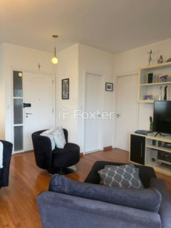 Image 4 - 1009644