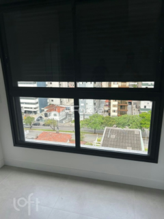 Image 6 - 1009669