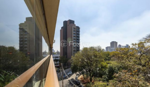 Image 4 - 1009673