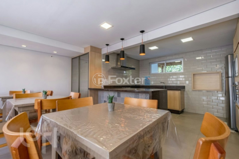 Image 33 - 1009717