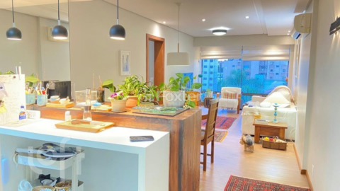 Image 6 - 1009724