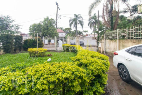 Image 37 - 1009746