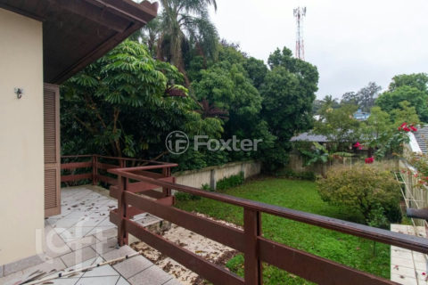 Image 20 - 1009746