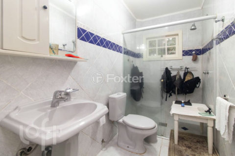 Image 33 - 1009746