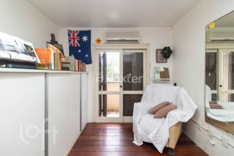Image 30 - 1009746
