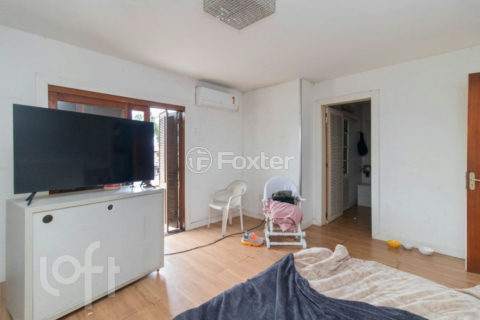 Image 21 - 1009746