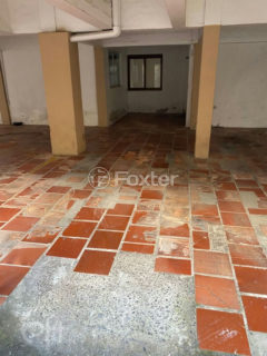 Image 16 - 1009748