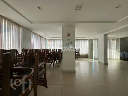 Image 21 - 1009774