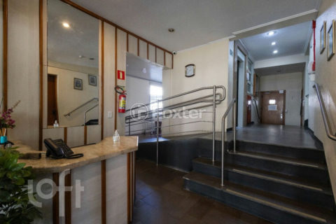 Image 30 - 1009782