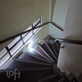 Image 34 - 1009845