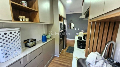 Image 4 - 1009913