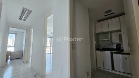 Image 4 - 1009915