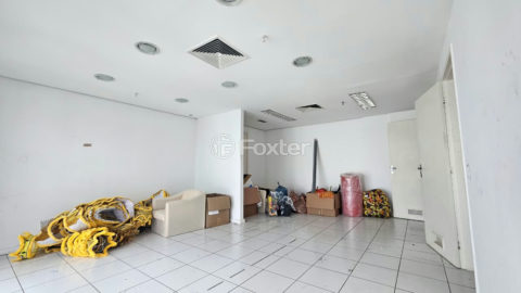 Image 7 - 1009915