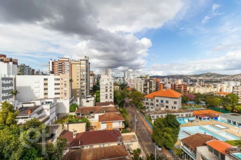 Image 4 - 1009921