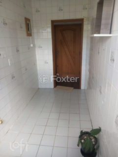 Image 6 - 1009928