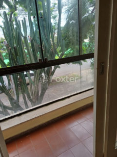 Image 2 - 1009941