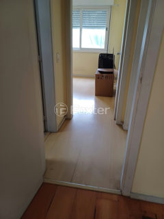 Image 7 - 1009941