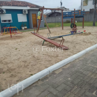 Image 2 - 1009942