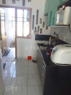 Image 8 - 1009942