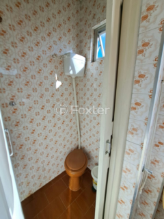 Image 4 - 1009945