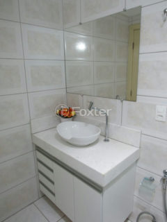 Image 24 - 1009950