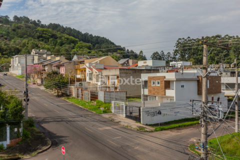 Image 4 - 1009986