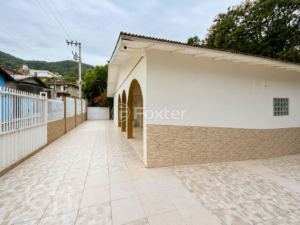 Image 18 - 1010011