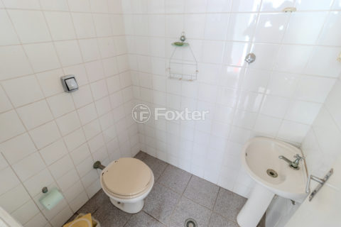 Image 41 - 1010049