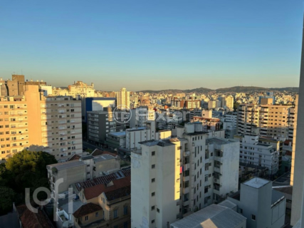 Image 20 - 1010070