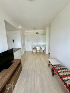 Image 3 - 1010074