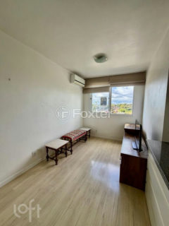 Image 4 - 1010074