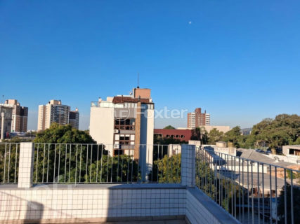 Image 33 - 1010088