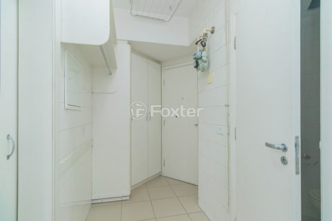 Image 21 - 1010114