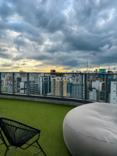 Image 15 - 1010124