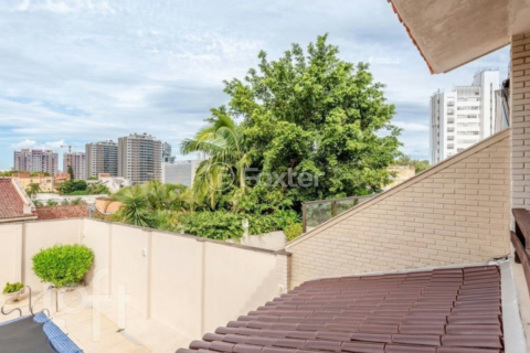 Image 6 - 1010127