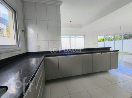 Image 25 - 1010139