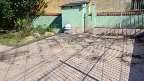 Image 11 - 1010156