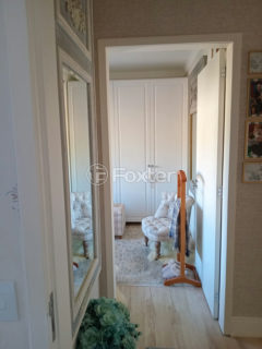 Image 32 - 1010182