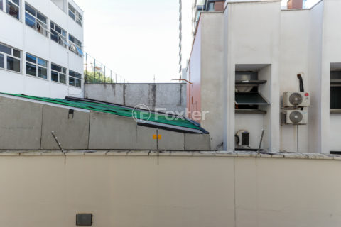 Image 17 - 1010217