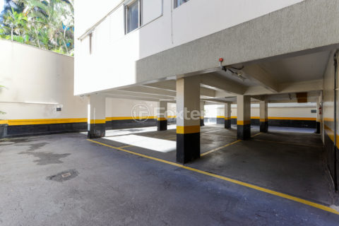 Image 30 - 1010217