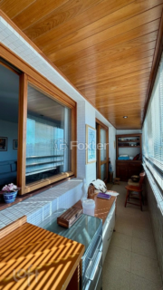 Image 4 - 1010251