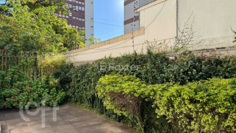 Image 42 - 1010251